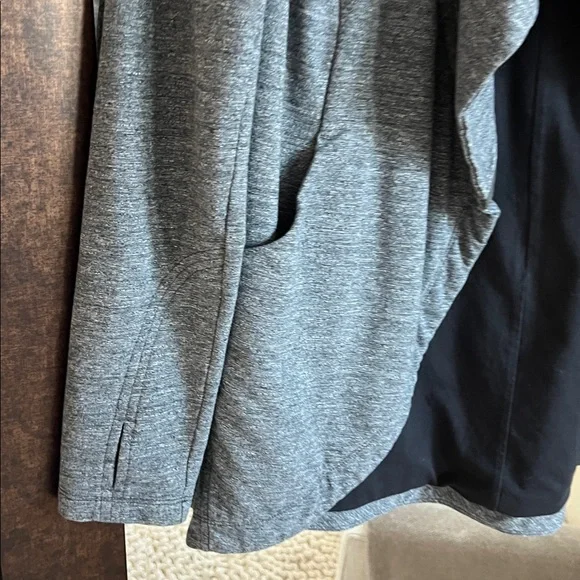 Lululemon oversized Gray Women's Jacket - Picture 2 of 6